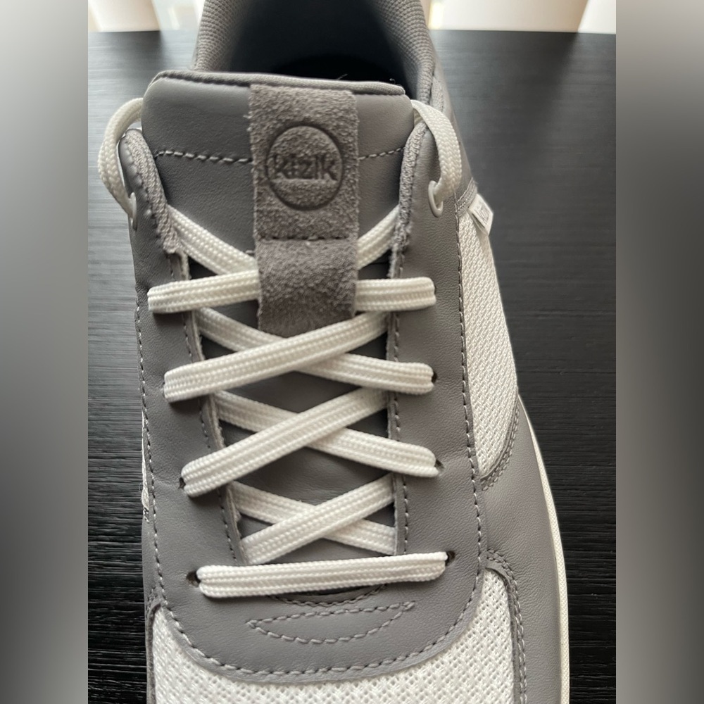 Kizik Men’s Gray and White Sneakers New size 11.5 men U.S. - Picture 13 of 16